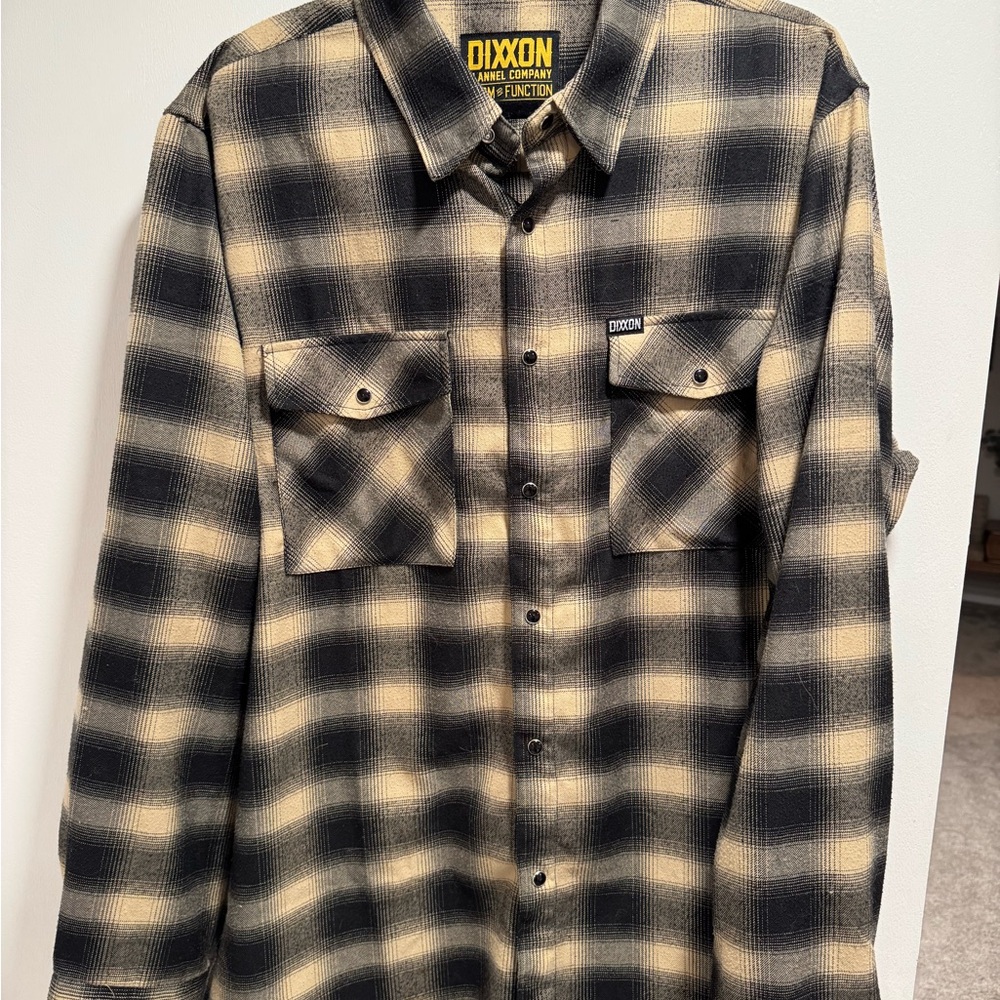 DIXXON Black and Cream Plaid Casual Button Down Shirt